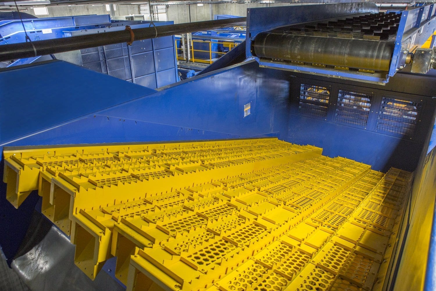 Machinex Recycling - Products - MACH Ballistic Separators diagram of scalping products 